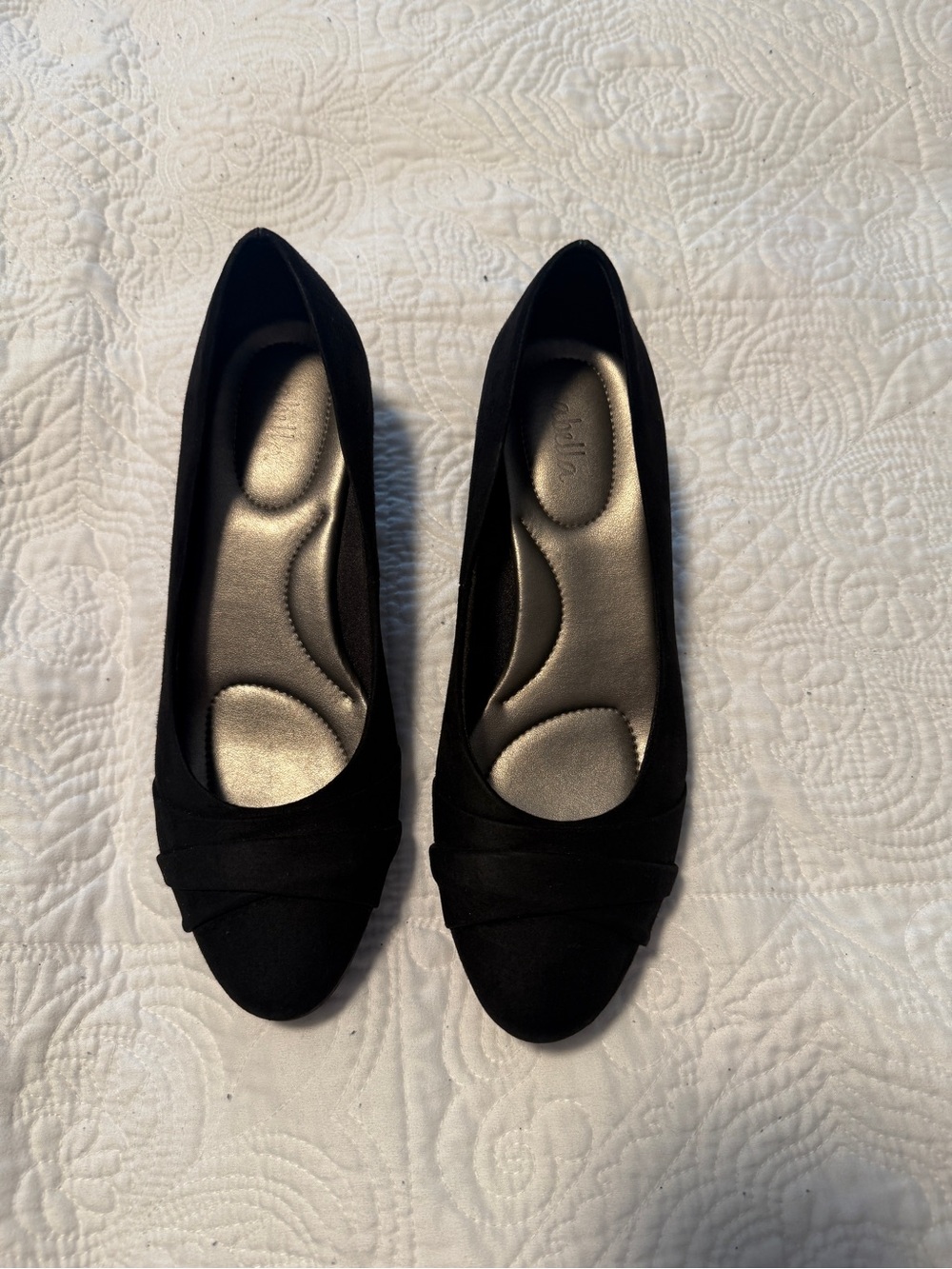 Comfortiva Black Women's Wedge Slip-On Flats with Pleated Detail